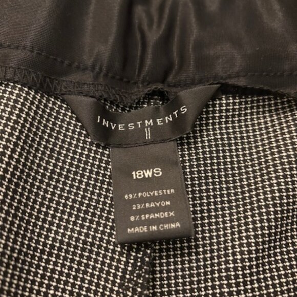 Investments NWT Black Check Slimming Pull-on Straight Leg Pants 18WShort - Picture 7 of 7